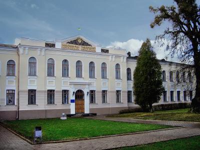 Центральний корпус Острозької академії